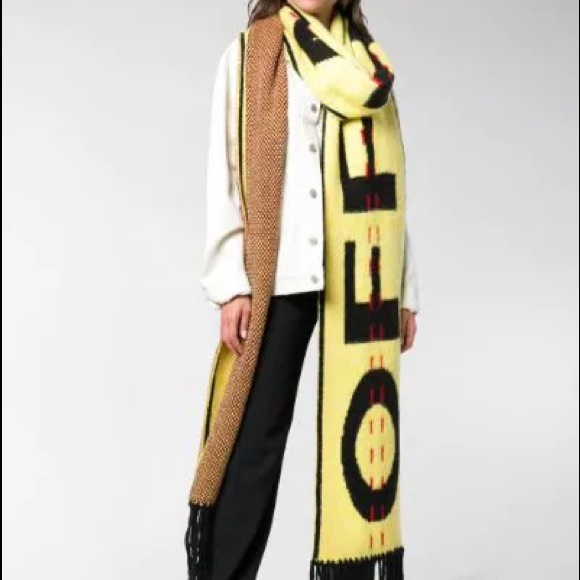 NEW Off-White Logo Scarf *Limited Edition - Picture 2 of 9